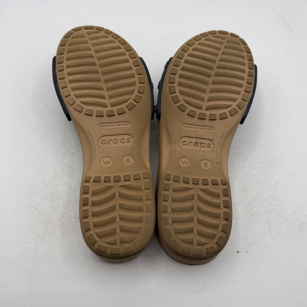 Crocs‎ Sarah Sandals Womens Sz 6 Beige/Navy Blue Slip On Slides Buckle 203054 - Picture 10 of 11